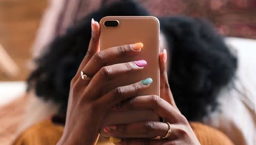 Connecting the Unconnected: A Guide to Getting Free Cell Phones for Low-Income Americans